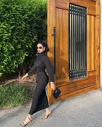 الفنانة زينب العلوان