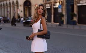 لورا سيليا فالك إنستقرام