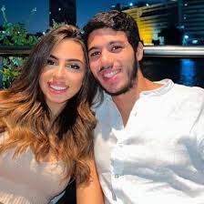 فريدة أشرف وزوجها