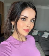 ما يميز رنا الحريري