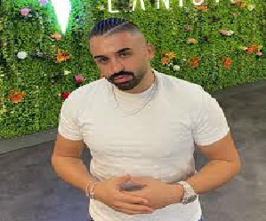 من هو غورهان كيزيلوز ويكيبيديا - زوجة غورهان كيزيلوز