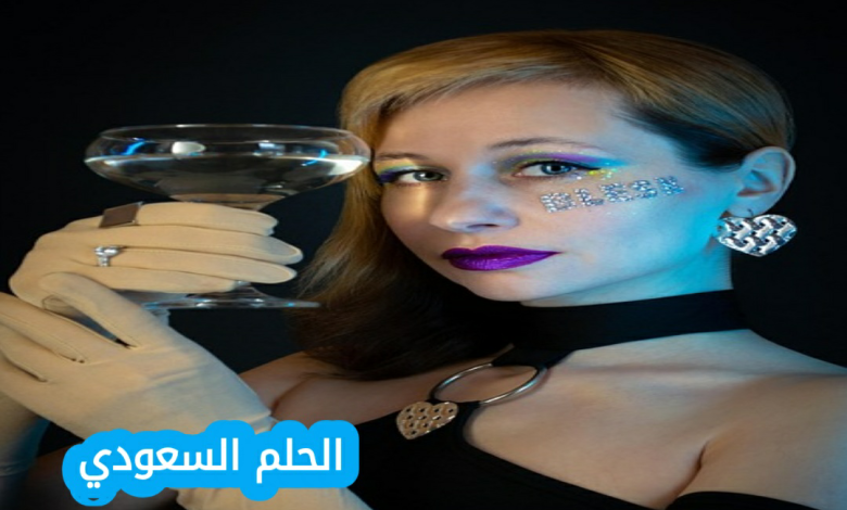 من هي دلال كرم ويكيبيديا