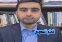 كم عمر الأخرس الحقيقي؟