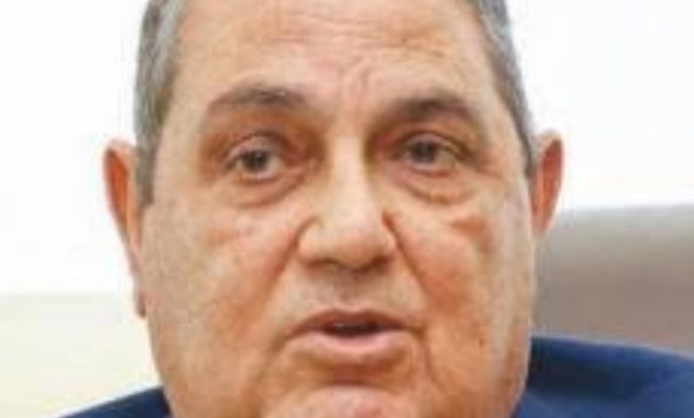 من هو محمد الخشن