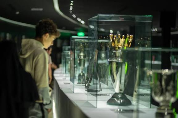 أين يقع متحف كريستيانو رونالدو في السعودية