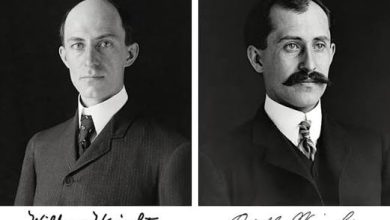 ماذا اخترع الإخوان رايت سنة 1903؟