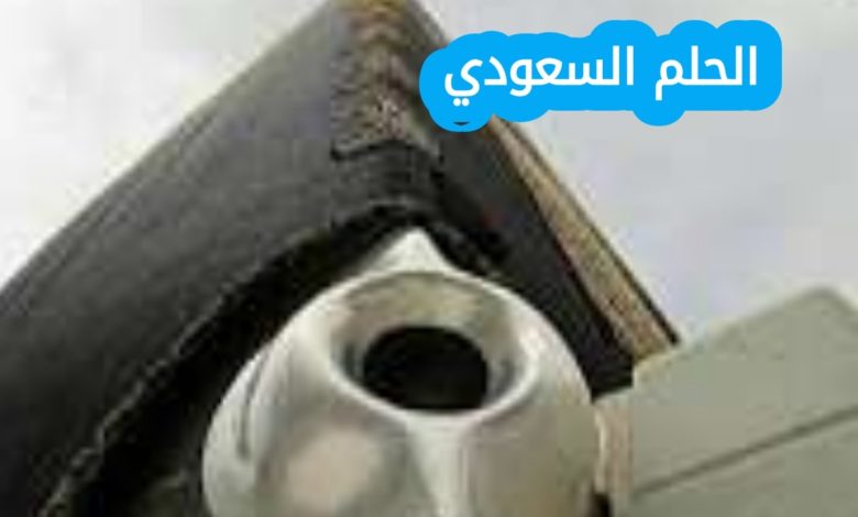 هل تقبيل الحجر الأسود عبادة
