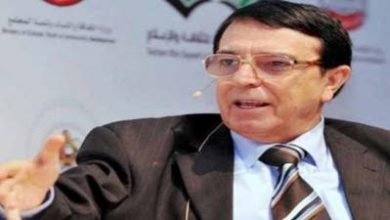 تفاصيل سبب وفاة رياض نعسان آغا