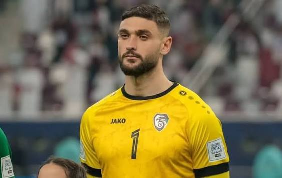 السيرة الذاتية الياس هدايا