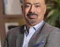 حاتم دويدار السيرة الذاتية