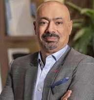 حاتم دويدار السيرة الذاتية