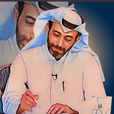 عبيد الوسمي ويكيبيديا: السيرة الذاتية الكاملة وأبرز المواقف السياسية وصف ميتا: تعرف على عبيد الوسمي ويكيبيديا، السيرة الذاتية، المسيرة الأكاديمية، أبرز مواقفه السياسية، إنجازاته الانتخابية، ودوره في قضايا الحقوق والحريات في الكويت. --- من هو الدكتور عبيد الوسمي؟ الدكتور عبيد الوسمي، واسمه الكامل عبيد محمد عبد الله زيد عبيد المطيري، هو سياسي وأكاديمي كويتي بارز وُلد في 5 يناير 1971 في دولة الكويت. يُعد من أبرز وجوه المعارضة السياسية في الكويت، وارتبط اسمه بالدفاع عن الحريات العامة وحقوق الإنسان. اشتهر أيضًا كمحامٍ في قضايا رأي بارزة، من أبرزها دفاعه عن الشاعر القطري محمد بن الذيب، وهو ما عزز حضوره الإعلامي والسياسي في المنطقة. --- عبيد الوسمي السيرة الذاتية والتعليم يتمتع الدكتور عبيد الوسمي بخلفية أكاديمية قوية في مجال القانون، حيث حصل على درجة الدكتوراه في القانون الإجرائي من الجامعة الأمريكية في واشنطن. كما يعمل أستاذًا محاضرًا في كلية الحقوق بجامعة الكويت، ويُعد من الكفاءات الأكاديمية البارزة في مجال القانون الدستوري والإجرائي. --- المسيرة الأكاديمية في جامعة الكويت واصل الوسمي مسيرته العلمية داخل جامعة الكويت، حيث درّس مواد قانونية متخصصة وأسهم في إعداد جيل من القانونيين. وقد ساعده خلفه الأكاديمي في تعزيز مكانته كمرجع قانوني في القضايا الدستورية والسياسية داخل الكويت وخارجها. --- الإنجاز السياسي الأبرز في مجلس الأمة حقق الدكتور عبيد الوسمي إنجازًا انتخابيًا تاريخيًا عندما فاز في انتخابات 22 مايو 2021 التكميلية عن الدائرة الخامسة، محققًا 43,810 صوتًا، وهي أعلى نسبة تصويت في تاريخ الانتخابات البرلمانية الكويتية. وقد مثّل هذا الفوز نقطة تحول مهمة في مسيرته السياسية داخل مجلس الأمة الكويتي. --- المواقف السياسية والفكرية يُعرف الوسمي بمواقفه الجريئة داخل الساحة السياسية، ومن أبرز توجهاته: المطالبة بتطبيق نظام الإمارة الدستورية دعم فكرة الحكومة البرلمانية الدفاع عن الحريات العامة وحرية التعبير انتقاد بعض السياسات الحكومية هذه المواقف جعلته من أبرز الشخصيات المثيرة للنقاش في الكويت والخليج العربي. --- نشاطه في حقوق الإنسان والإعلام الدولي يحظى الدكتور عبيد الوسمي بمتابعة دولية، حيث تشير منظمة فرونت لاين ديفيندرز (Front Line Defenders) إلى نشاطه في قضايا حقوق الإنسان. كما كتب مقالات وتحليلات في صحيفة واشنطن بوست الأمريكية، مما يعكس حضوره الإعلامي خارج المنطقة العربية. --- دفاعه في القضايا القانونية البارزة من أبرز المحطات في مسيرته المهنية، دفاعه عن الشاعر القطري محمد بن الذيب في قضايا تتعلق بحرية التعبير، وهو ما عزز صورته كمحامٍ مدافع عن قضايا الرأي والحريات. --- سبب شهرة عبيد الوسمي ويكيبيديا يتزايد البحث عن “عبيد الوسمي ويكيبيديا” بسبب: مسيرته الأكاديمية والقانونية القوية مواقفه السياسية الجريئة إنجازاته الانتخابية الكبيرة حضوره الإعلامي المحلي والدولي --- خلاصة يمثل الدكتور عبيد الوسمي نموذجًا للشخصية الأكاديمية والسياسية المؤثرة في الكويت، حيث جمع بين العمل الأكاديمي والممارسة السياسية والدفاع عن الحريات. ومع استمرار حضوره في الساحة العامة، يبقى من أبرز الأسماء التي تحظى باهتمام واسع في محركات البحث والإعلام. --- إذا أردت، أستطيع تحسين المقال أكثر ليصبح “مقال تصدر أول جوجل” بإضافة: أسئلة شائعة (FAQ) + كلمات مفتاحية طويلة + سكيما جاهز للنشر في ووردبريس.