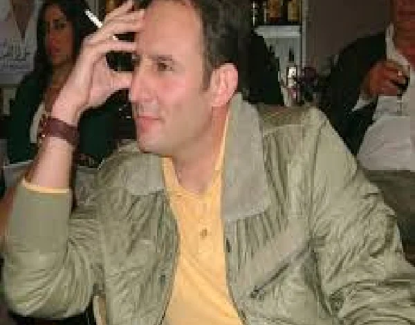 عماد نجار، عماد نجار ويكيبيديا، من هو عماد نجار، السيرة الذاتية عماد نجار، كم عمر عماد نجار 47 سنة، جنسية عماد نجار سوري، ديانة عماد نجار مسلم، عماد نجار زوجته، اولاد عماد نجار، ثروة عماد نجار، عماد نجار اعماله، مسلسلات عماد نجار، ما ملكت ايمانكم عماد نجار، لعنة الطين عماد نجار، رجال العز عماد نجار، عماد نجار مخرج سوري، تصريحات عماد نجار 2026، قضية اعتقال شقيق عماد نجار.