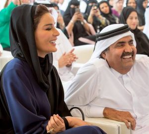 موزة المسند ويكيبيديا: السيرة الذاتية الكاملة لأميرة قطر وصانعة النهضة التعليمية؟ موزة المسند، أو صاحبة السمو الشيخة موزا بنت ناصر المسند، هي واحدة من أبرز الشخصيات النسائية