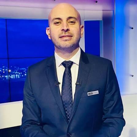من هو باسل طبال ويكيبيديا؟ السيرة الذاتية الكاملة لمراسل بي إن سبورتس في برشلونة. تعرف على جنسيته اللبنانية، عمره، ديانته، مسيرته المهنية، وأبرز محطاته في تغطية الدوري الإسباني ونادي برشلونة.؟